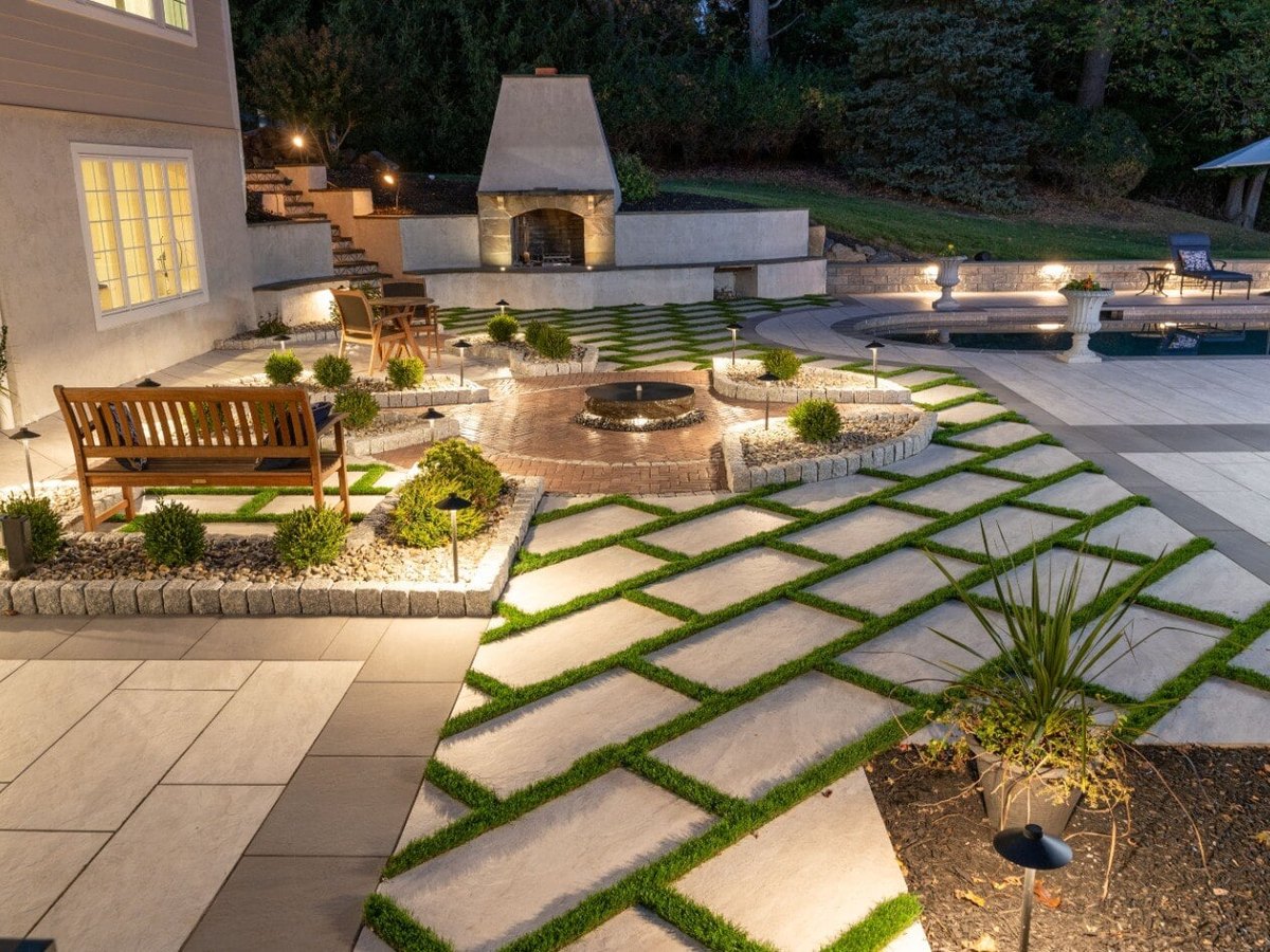 Pool & Water Feature Lighting — Deck, Patio & Outdoor Living Lighting project in Portland, OR